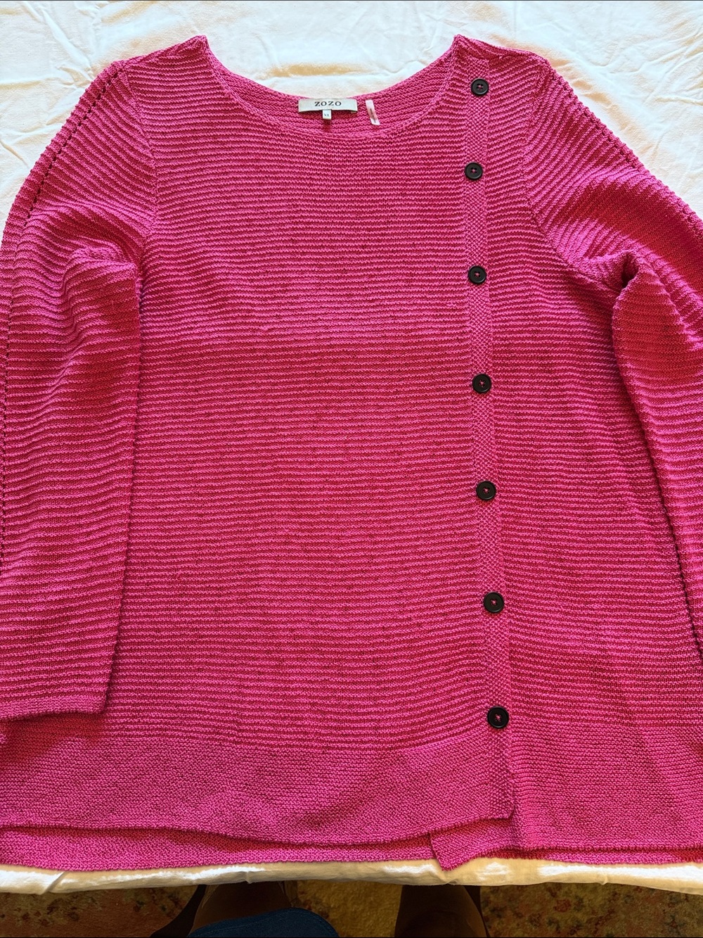 ZOZO Scoop-Neck Button-Accent Sweater in Bright Fuchsia